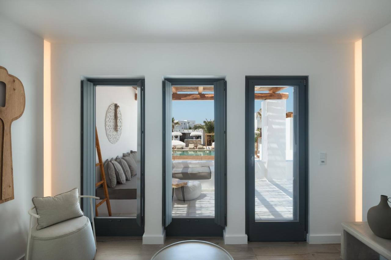 Kosmitis Suites & Villas Науса Екстериор снимка