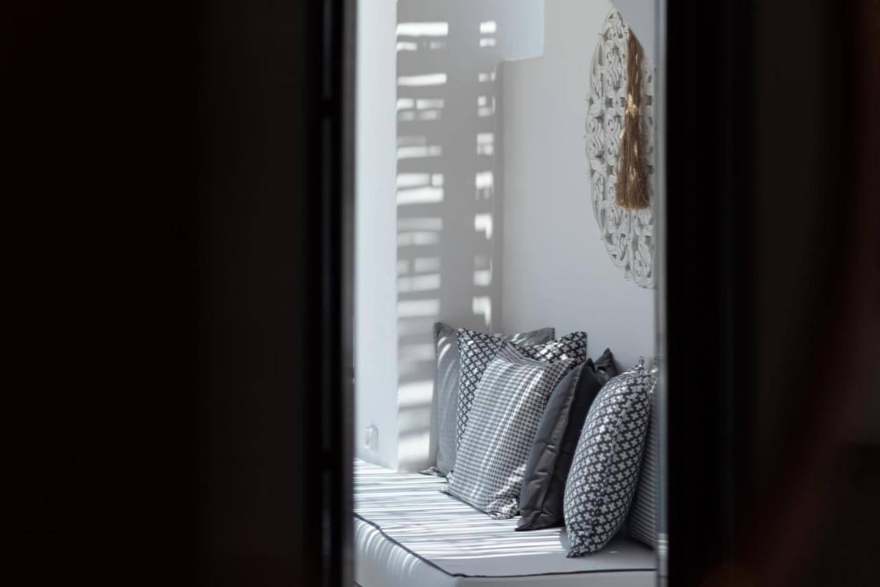 Kosmitis Suites & Villas Науса Екстериор снимка