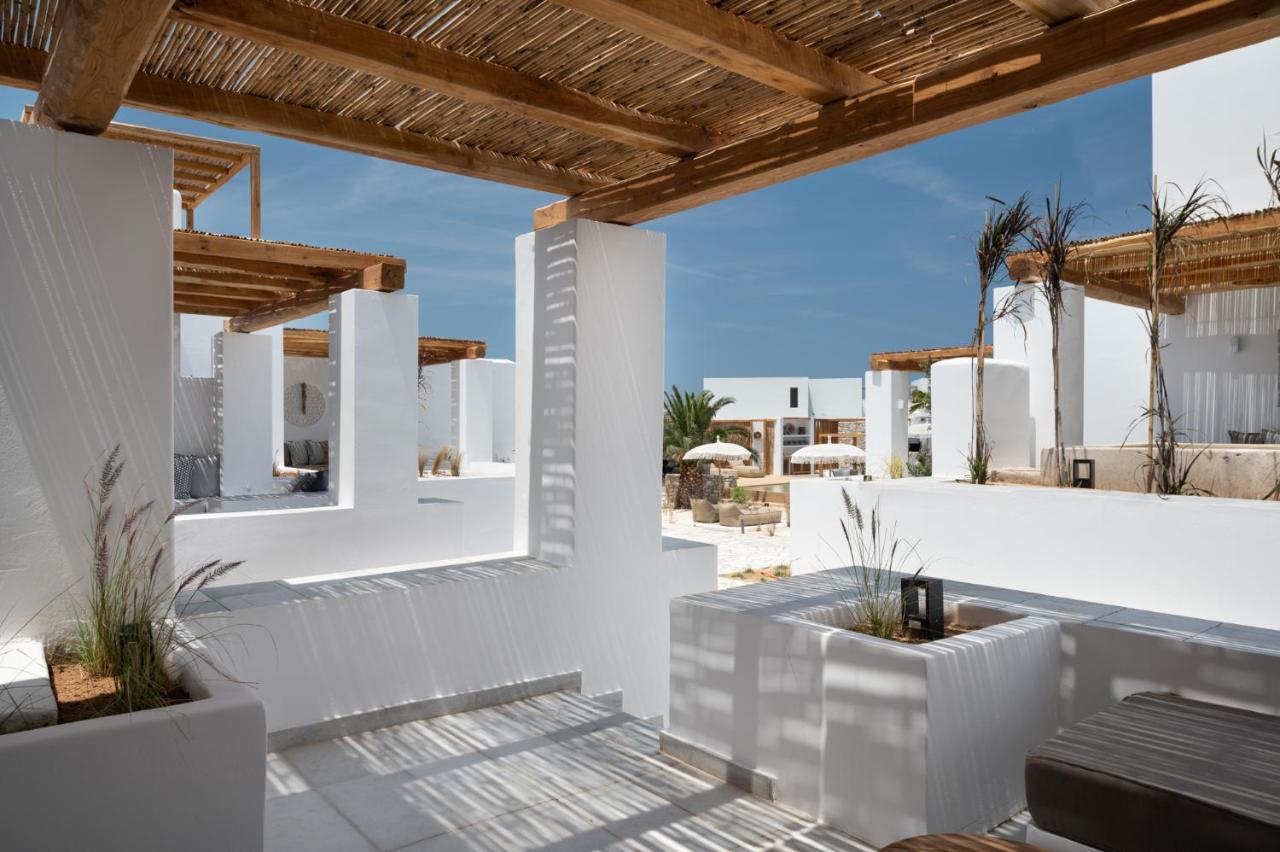 Kosmitis Suites & Villas Науса Екстериор снимка