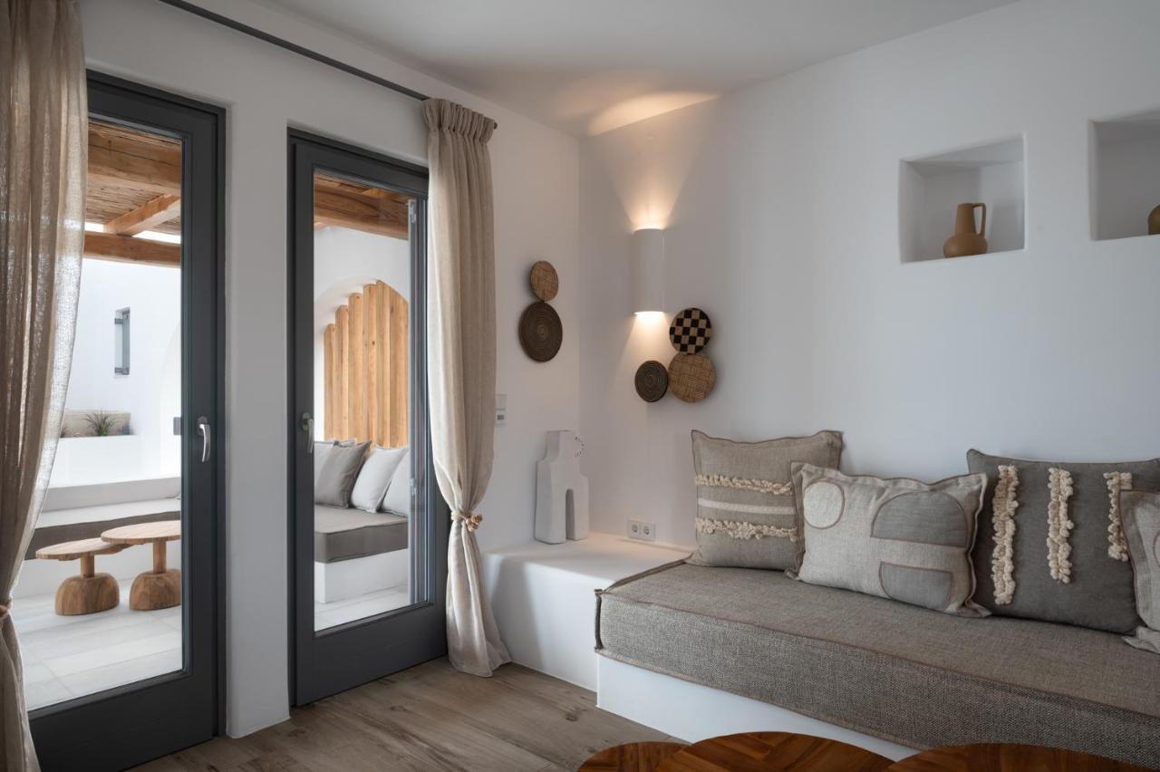 Kosmitis Suites & Villas Науса Екстериор снимка