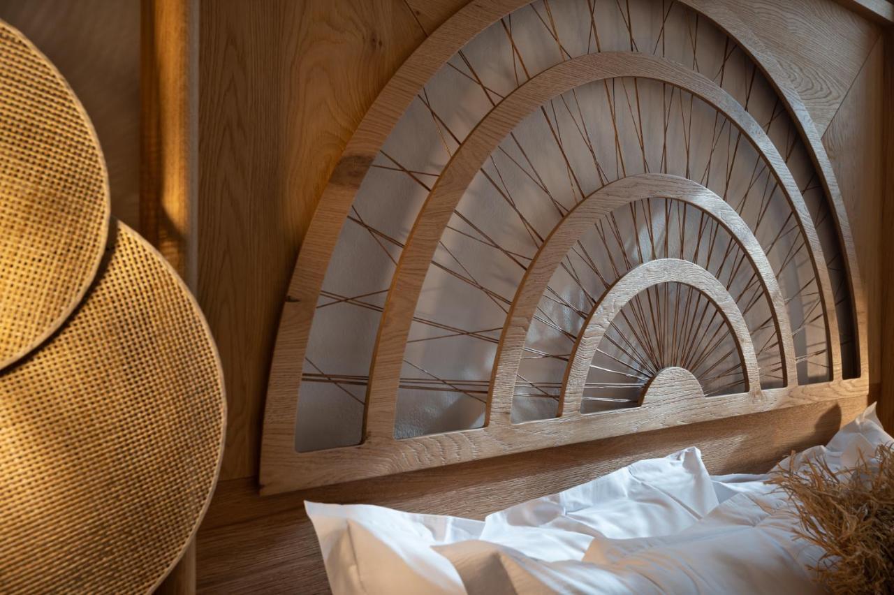 Kosmitis Suites & Villas Науса Екстериор снимка