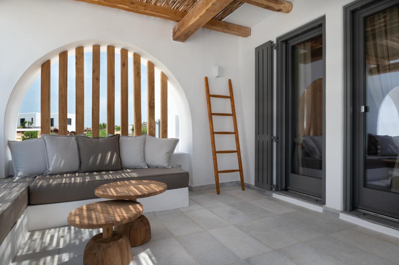Kosmitis Suites & Villas Науса Екстериор снимка