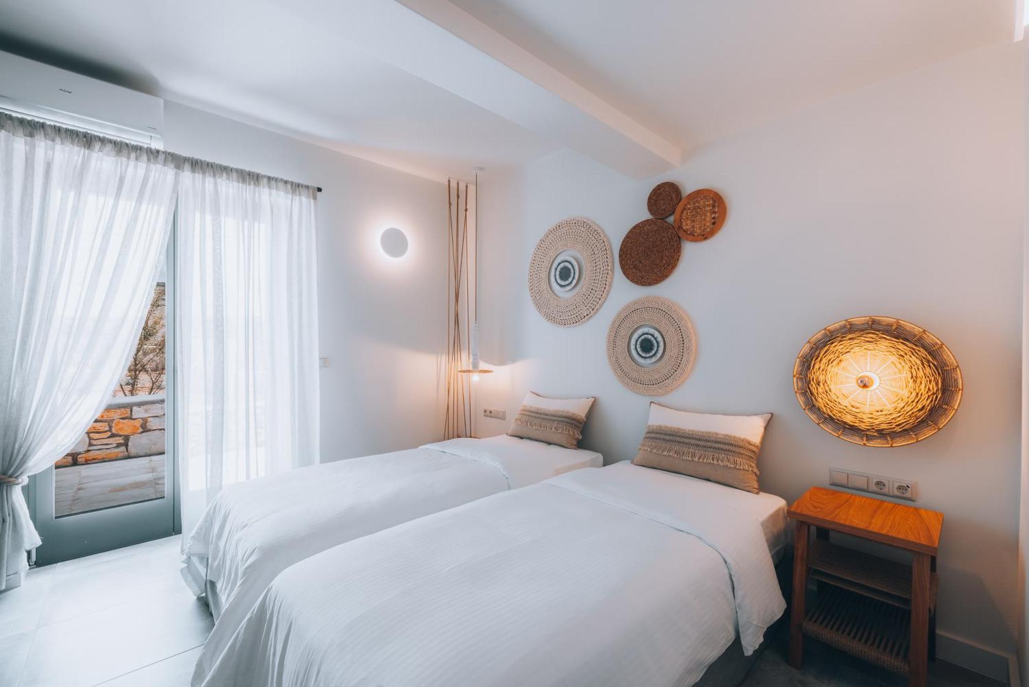 Kosmitis Suites & Villas Науса Стая снимка