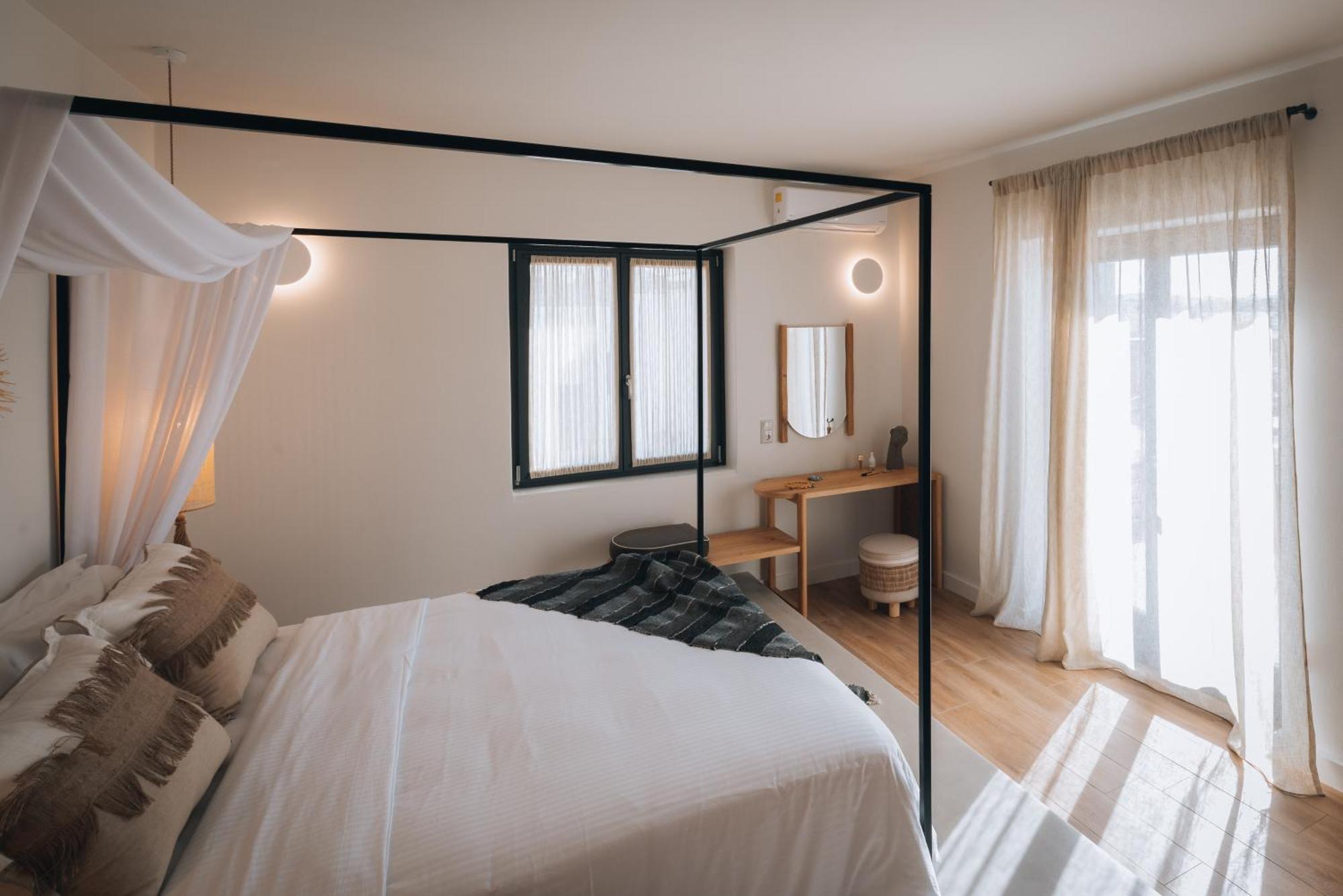 Kosmitis Suites & Villas Науса Стая снимка