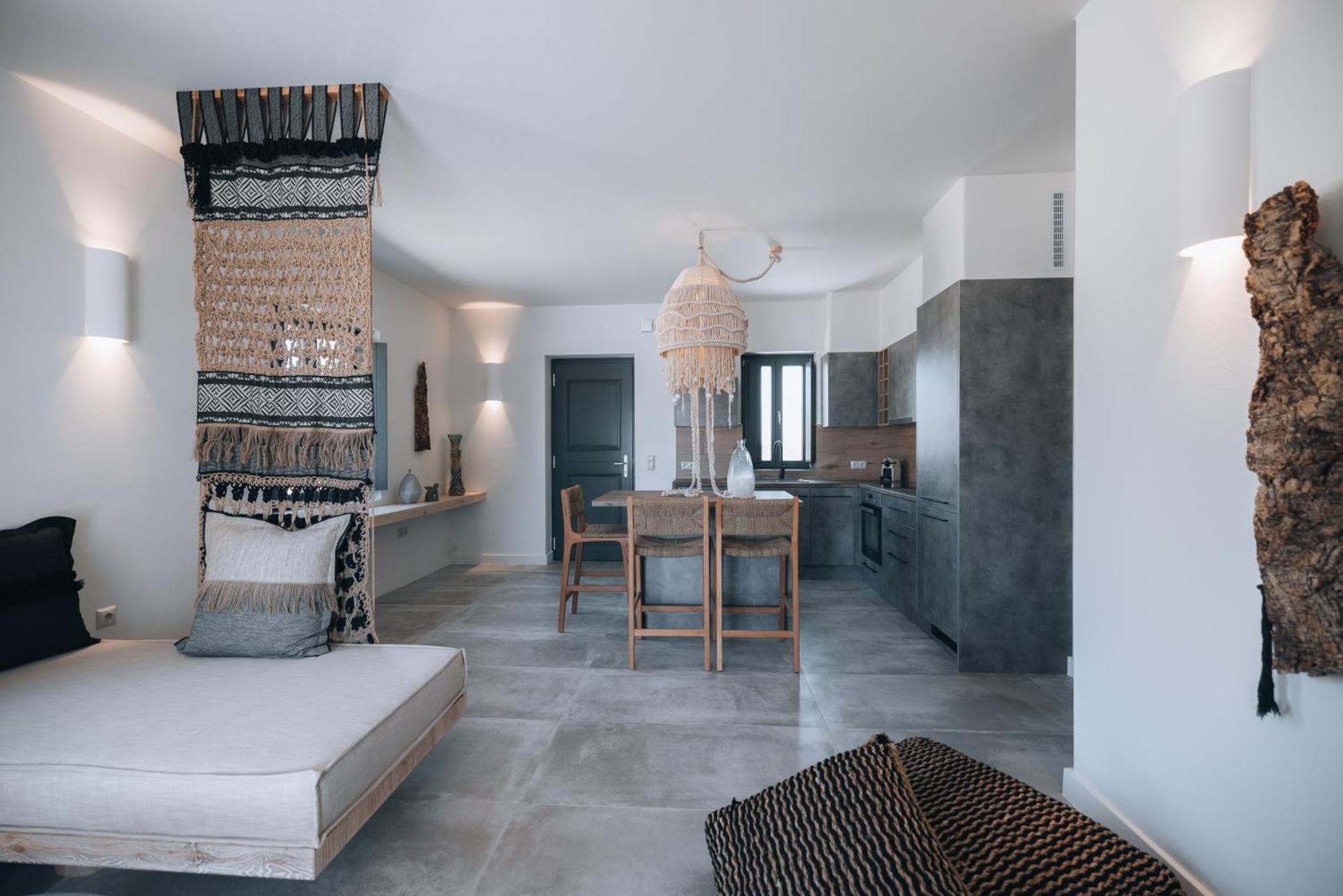 Kosmitis Suites & Villas Науса Стая снимка