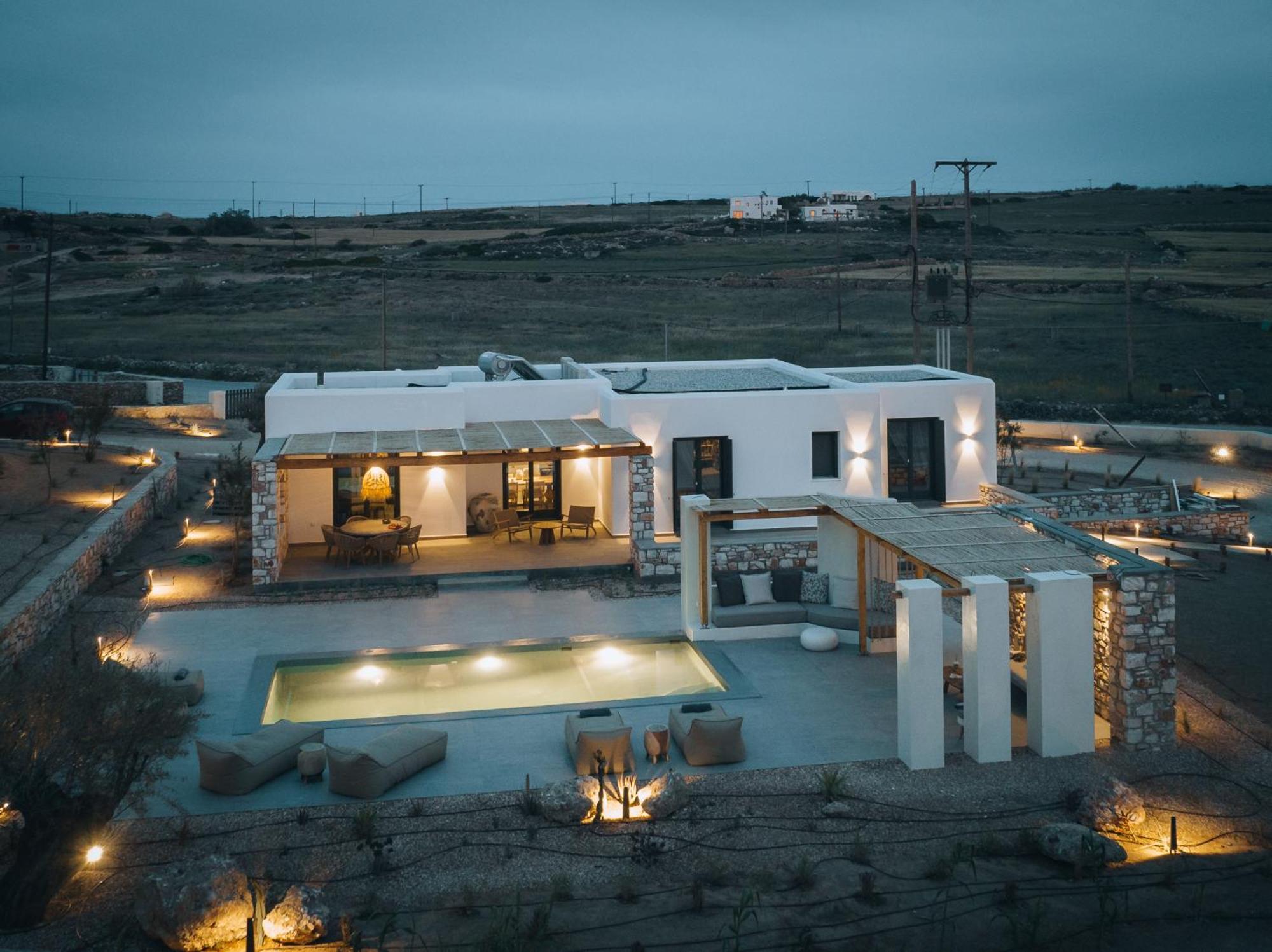 Kosmitis Suites & Villas Науса Стая снимка