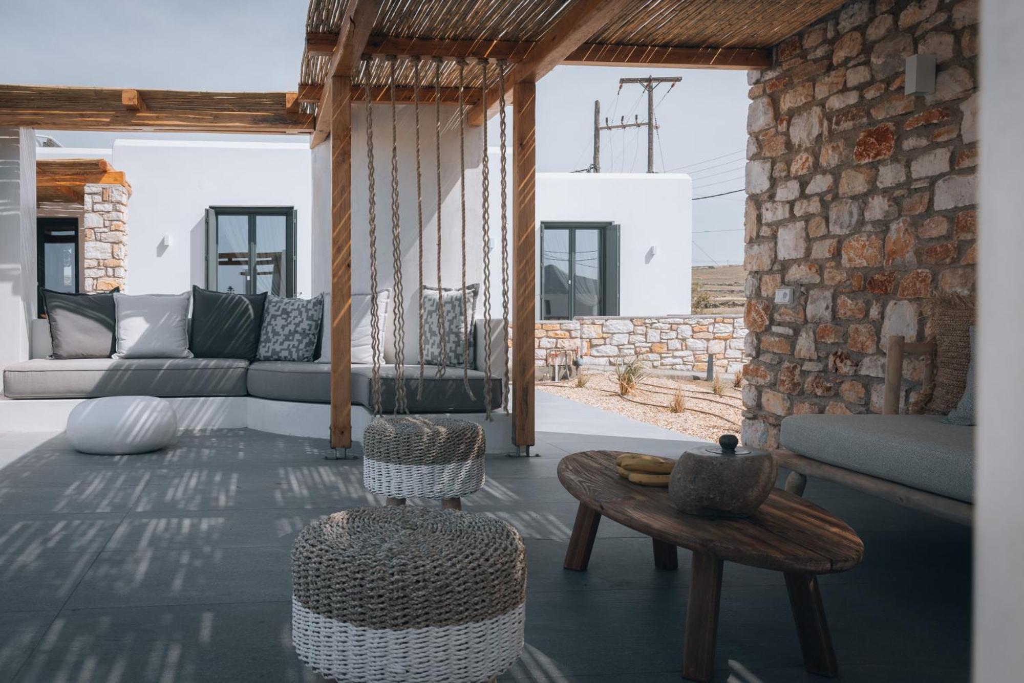 Kosmitis Suites & Villas Науса Стая снимка